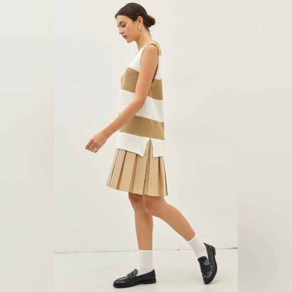 Striped Tan and White Sleeveless Dress - Picture 3 of 4
